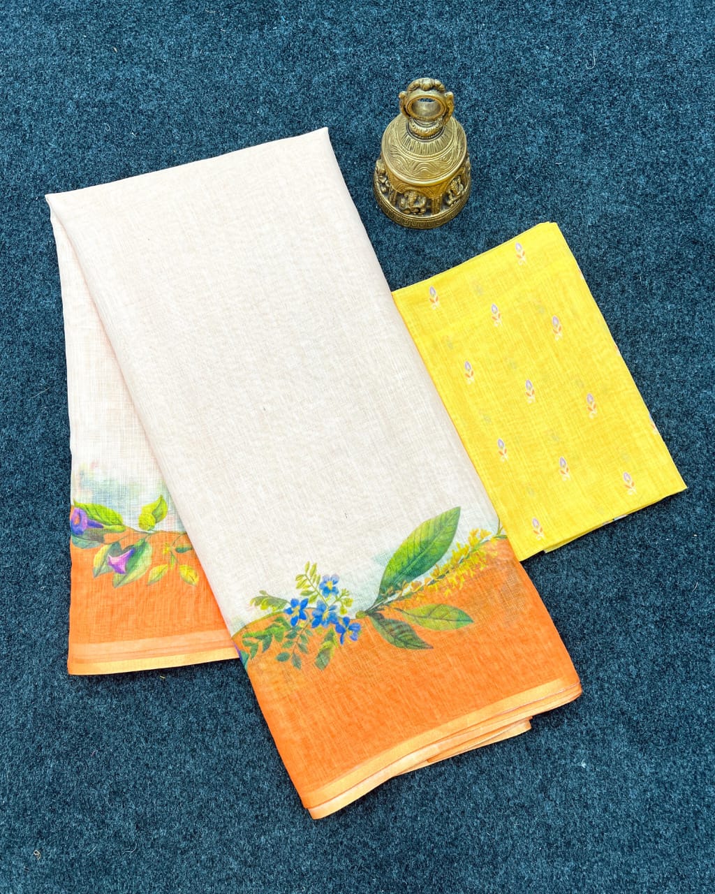 MG 536 Plain Linen Digital Printed Designer Saree Suppliers In India